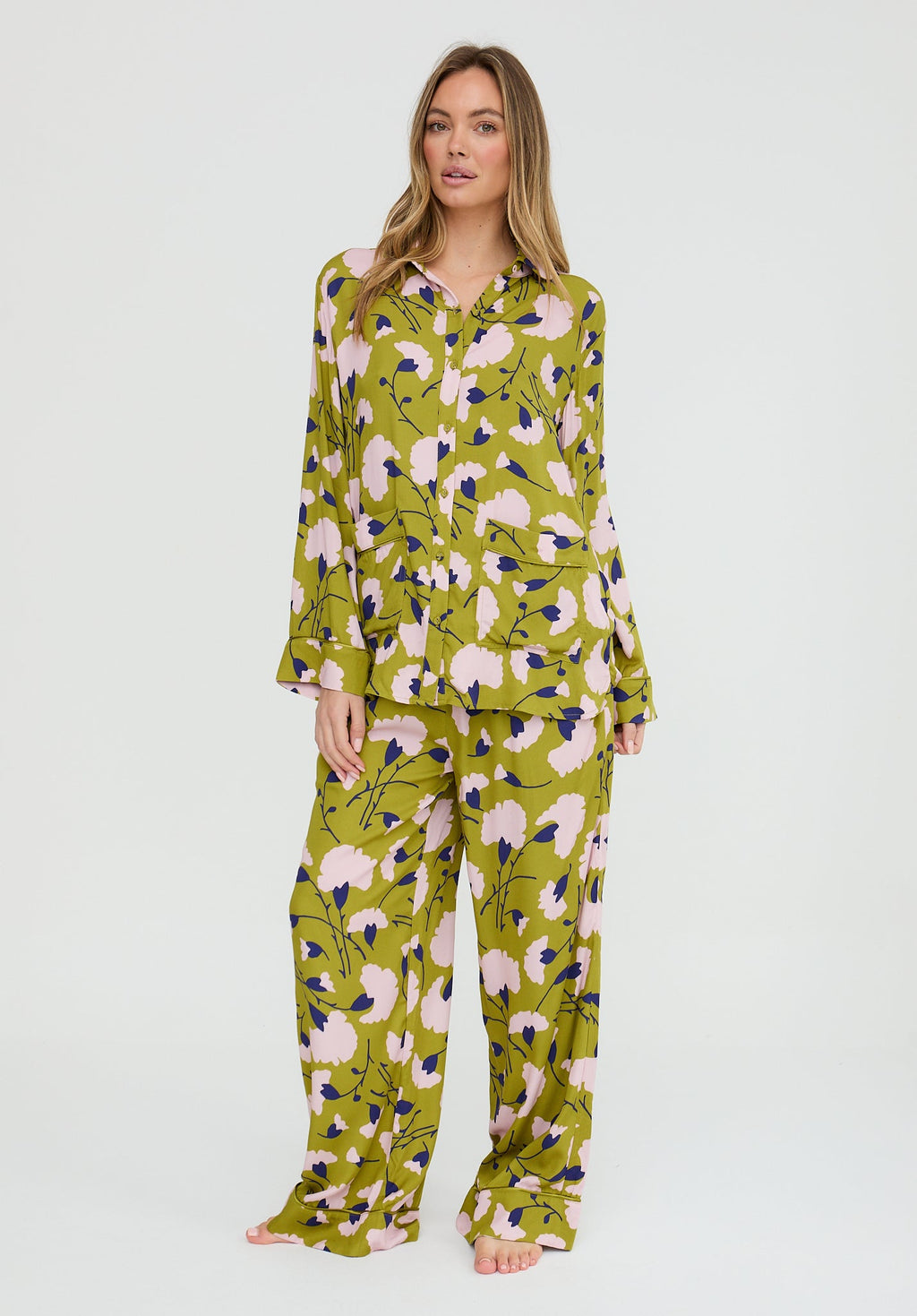 Evie Long Sleeve Floral Print Pyjama Set In Green
