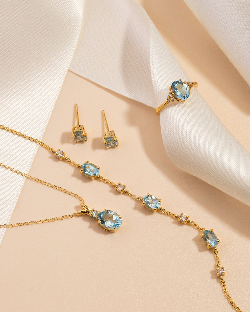 Blue Topaz Oval Stud Earrings in 18k Gold Vermeil